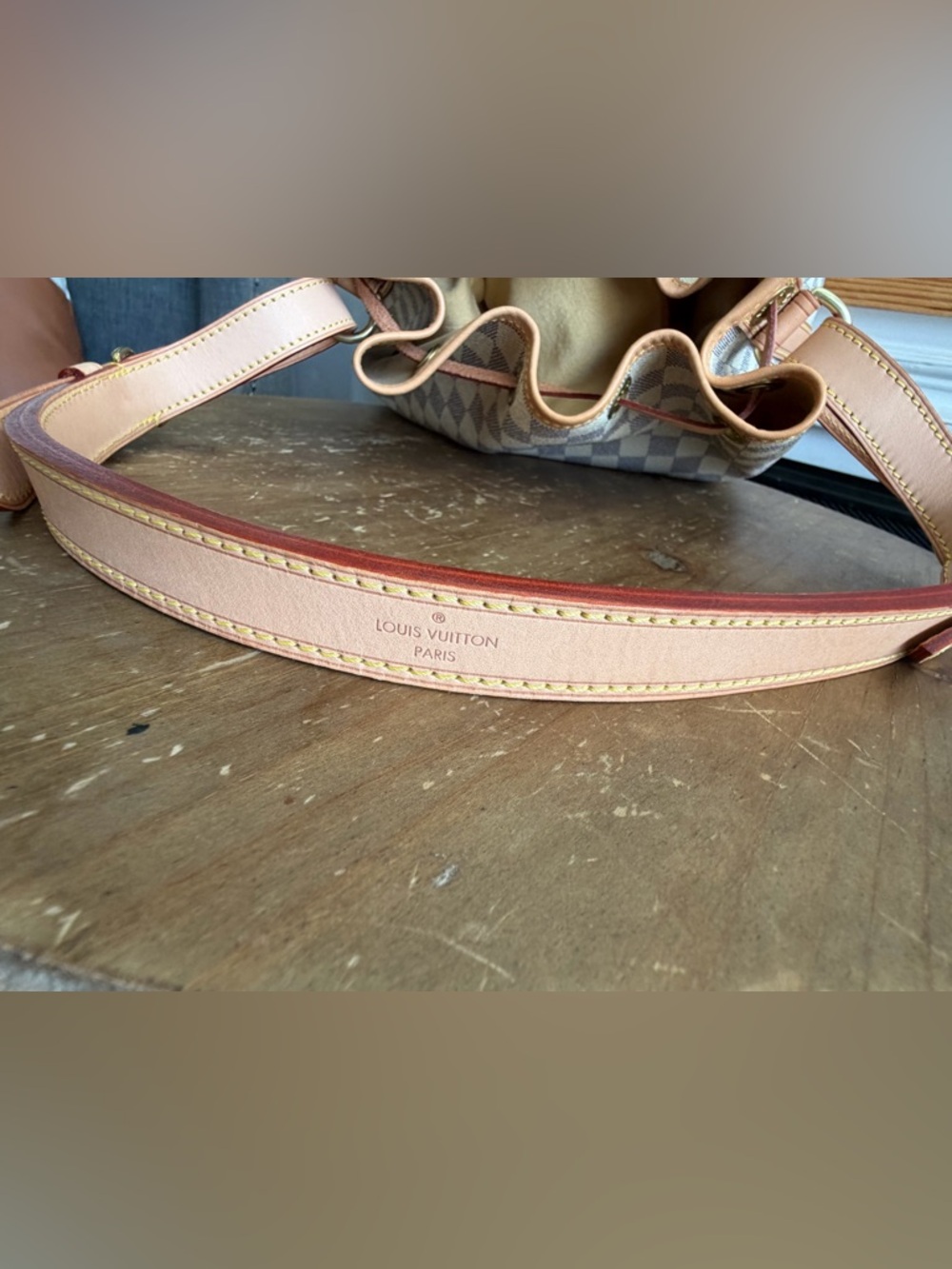 Louis Vuitton Noe GM in Damier Azur Drawstring Bucket Shoulder Bag - Picture 14 of 16